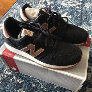 Rose gold J.Crew New Balance Sneakers size 9.5